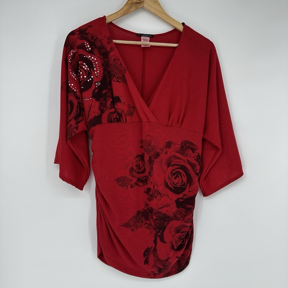 red V-neck top Belinda black rose graphic accented rhinestones Y2K women's